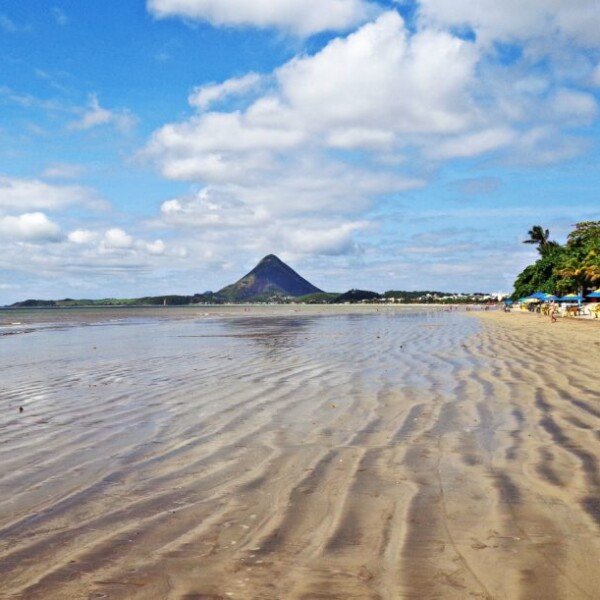 Praias do Litoral Sul do Espírito Santo: Anchieta, Piúma e Marataízes